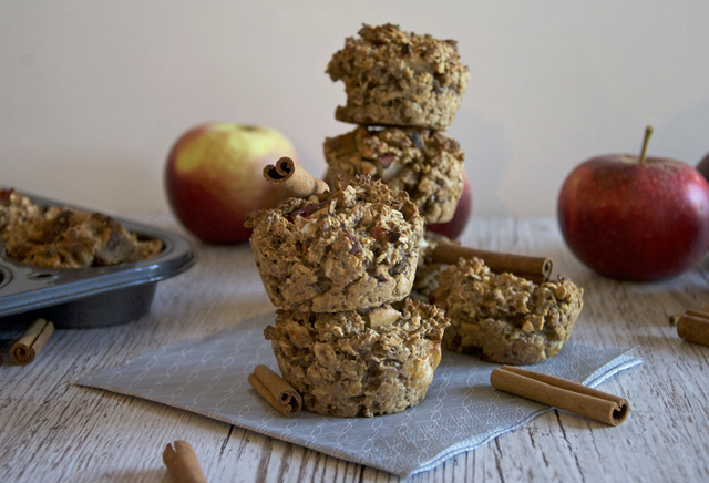 Nyttiga havremuffins med äpple och kanel