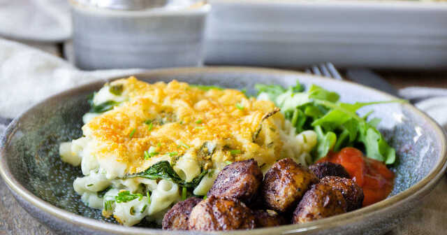 Mac ’n cheese med köttbullar