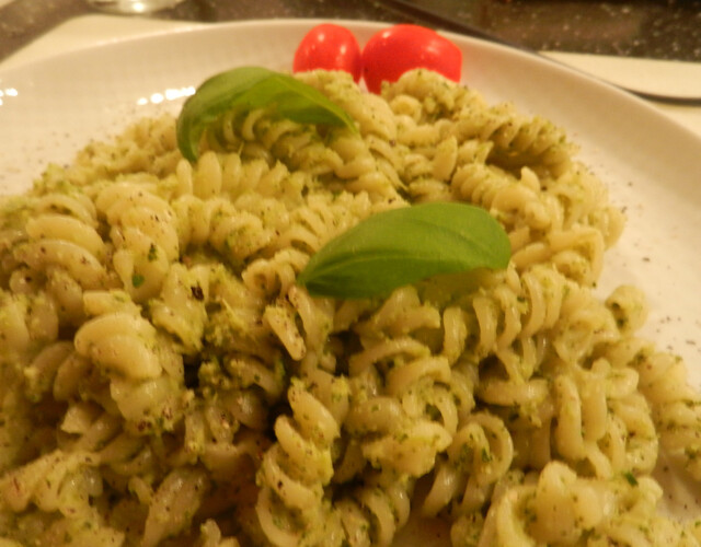 Pasta med broccolipesto