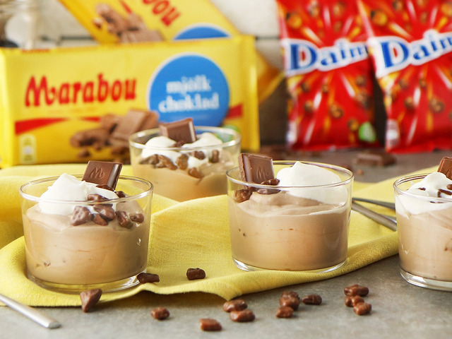 Maraboumousse med Daimcrunch