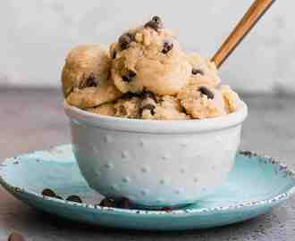 Healthy Edible Chocolate Chip Cookie Dough