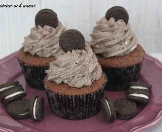 Choklad cupcakes med Oreo cookies and cream