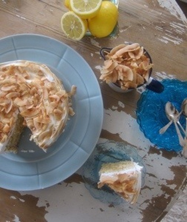 Lemon/coconut layer cake w. french meringue