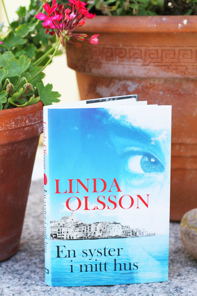 Recension: En syster i mitt hus, av Linda Olsson (innehåller spoilers)