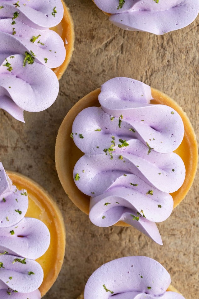 Tartlett med limecurd och blåbärsmaräng