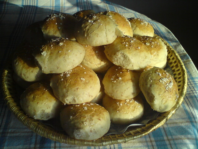 Runda frukostbullar eller kuvertbröd