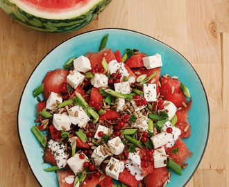 Somrig Vattenmelonsallad med Fetaost & Vinbär