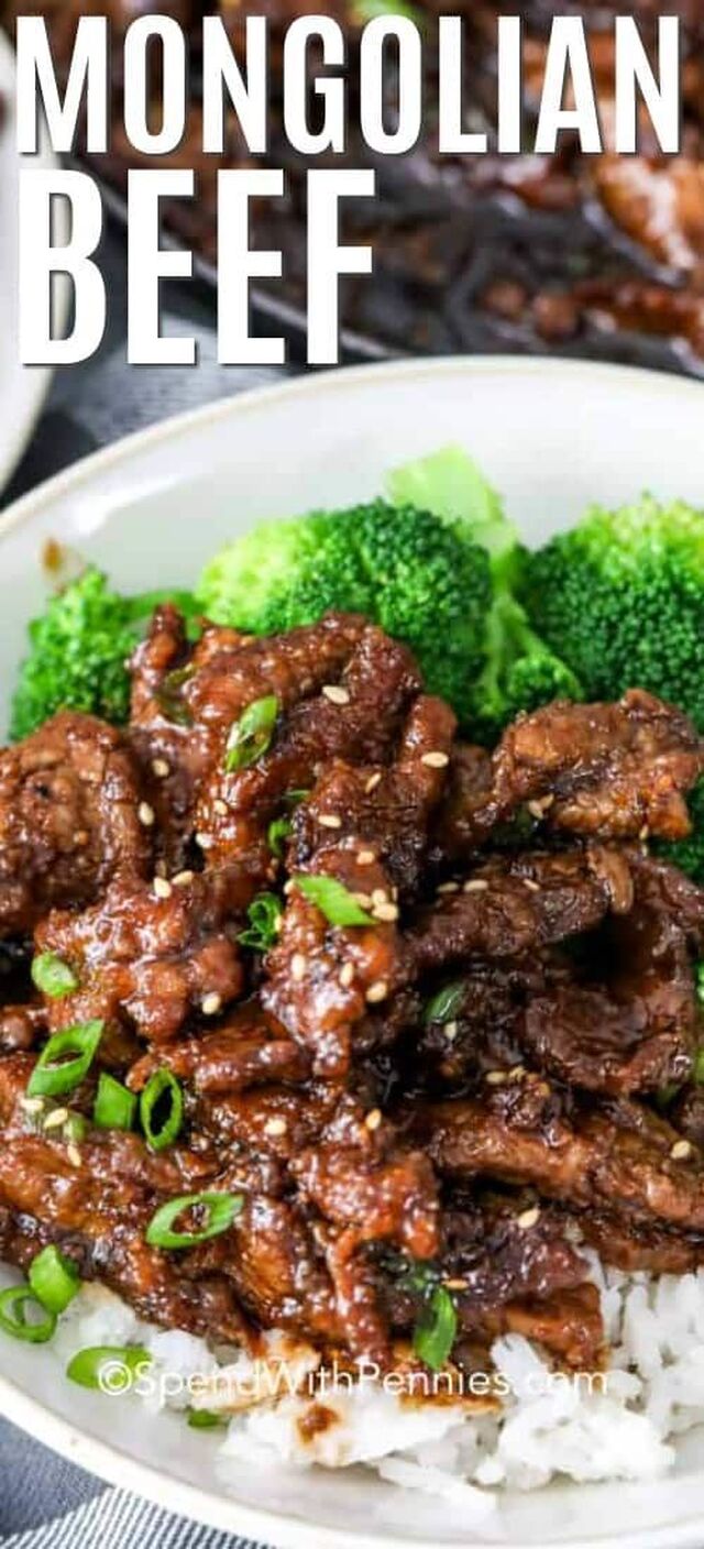 This Easy Mongolian Beef recipe uses slices of tender beef coated in a sweet and salty sauce. Serve over a bed of rice with a … | Beef recipes, Beef dinner, Recipes