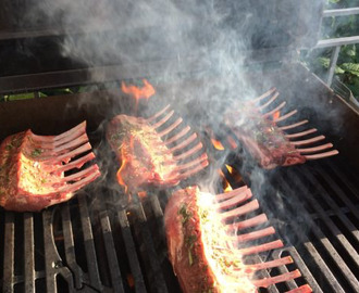 Torbjörns grillade lammracks med fransk potatissallad