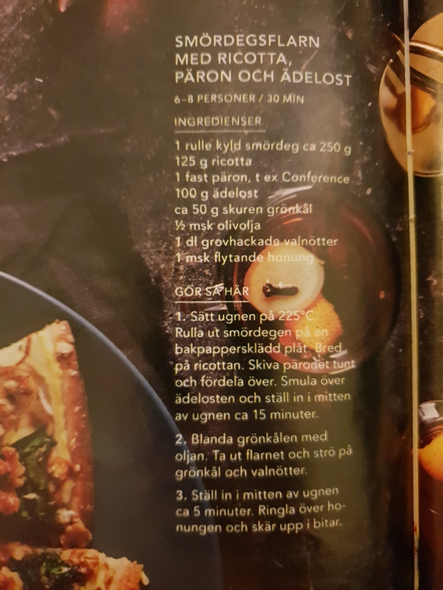 Smördegsflarn Med Riccota Päron Och Ädelost