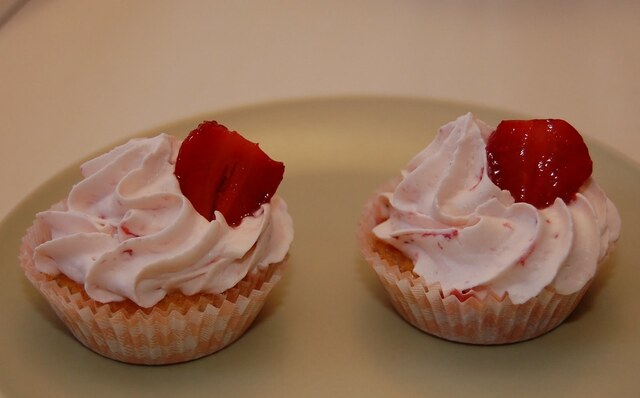 Strawberry and Limecupcakes