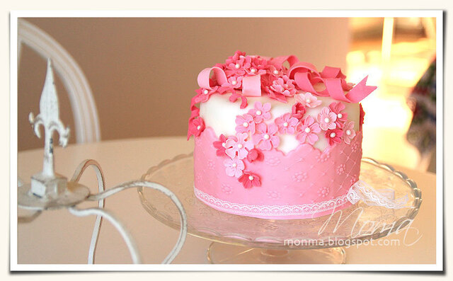 En rosa tårta