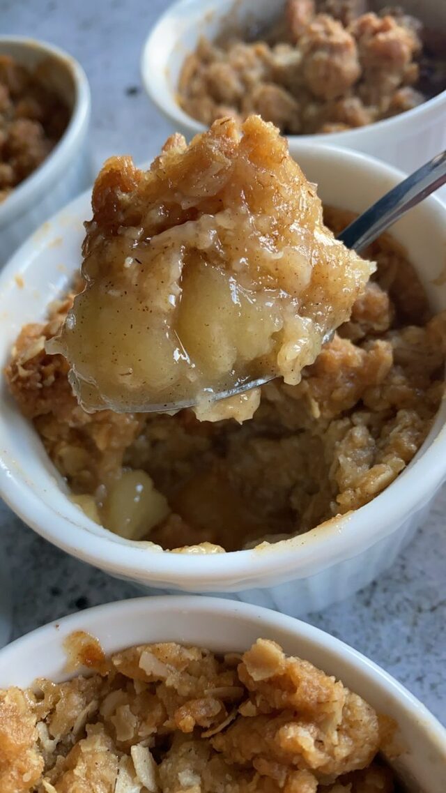 Seg & knäckig äppelpaj med vaniljvisp