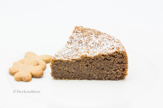 Gluten-free and Vegan Gingerbread Cake