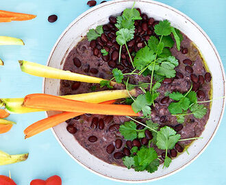 Frijoles – böndipp med chili och färsk koriander