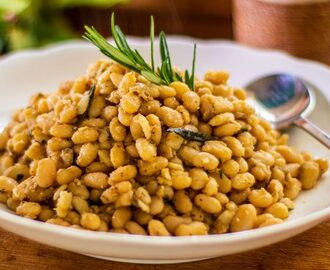 White Beans with Garlic And Rosemary - 