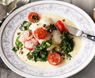 » Torsk med spenat och tomater i syrlig kaprisgräddsås – Recept – Allt om Mat