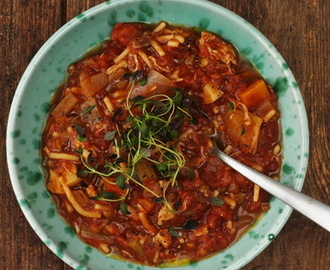 Minestronesoppa med kyckling och vitt vin