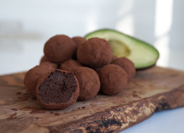Chokladbollar med avokado