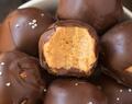 No Bake Keto Chocolate Peanut Butter Balls (Paleo, Vegan, Low Carb)