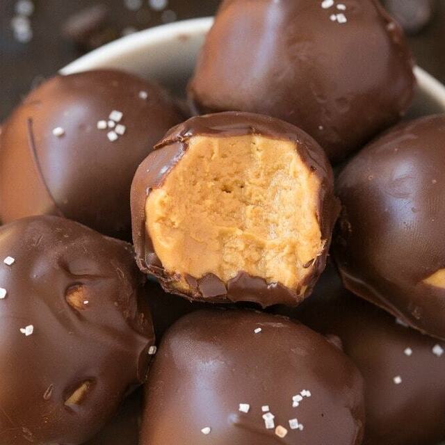 No Bake Keto Chocolate Peanut Butter Balls (Paleo, Vegan, Low Carb)