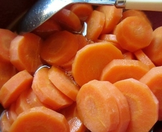 Sötsura morötter