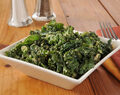 Recept på stekt grönkålssallad med mandel