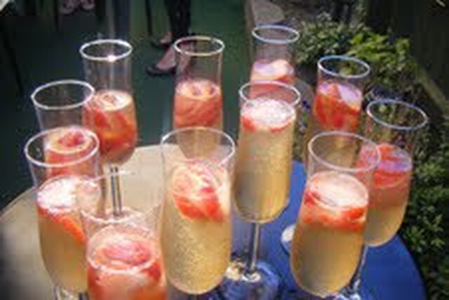 Smarrig Champagne Cocktail
