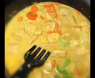 Currykycklinggryta med wokgrönsaker
