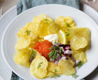Förrätt på 5 minuter - chips med rom, citroncrème och dill