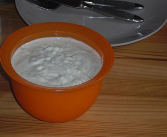 Mummsig vitlöksdressing