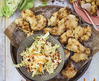 Fake fried chicken med coleslaw