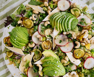 Ljummen sallad med nektariner och brieost