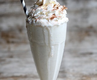 Kanelbullemilkshake - Cinnamon Bun Milkshake