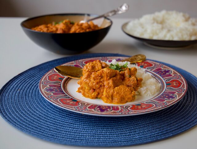 Tikka masala med kyckling eller oumph