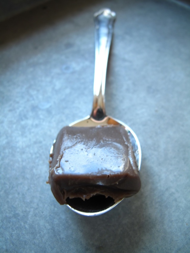 Lakrits och mjölkchoklad fudge