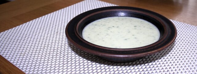 Zuccninisoppa med fänkål och blåmögelost