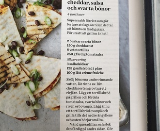 Quesadillas med cheddarost, salsa och svarta bönor