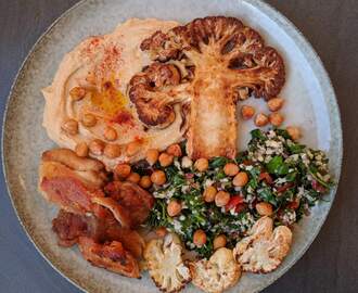 Krispig kycklinglårfilé, hummus och tabbouli