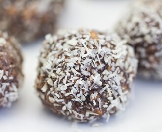 Chocolate-Cinnamon Balls / Choklad-Kanelbollar