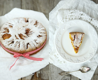 Saftig Saffranskaka med Äpplen& Mandelmassa  - Juicy Saffron Cake with Apples & Almond Paste
