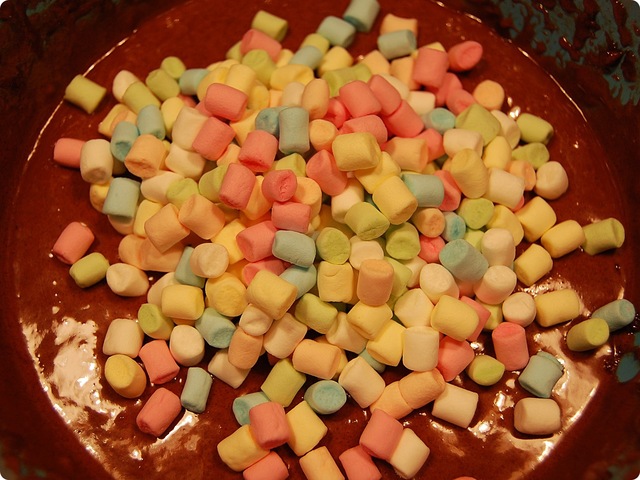 Chokladkladdmuffins med marshmallows