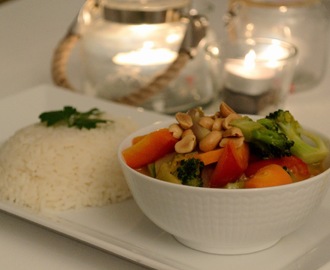 Veckans vegetariska: Grönsaksgryta med röd curry och ris