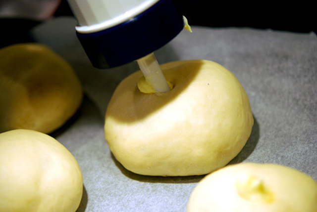 Sockerbullar med vaniljfyllning