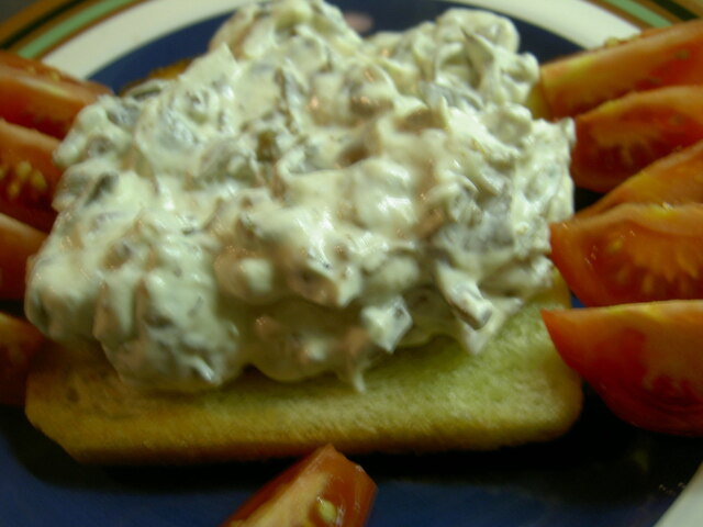 Kantarelltoast med smaksatt crème fraiche