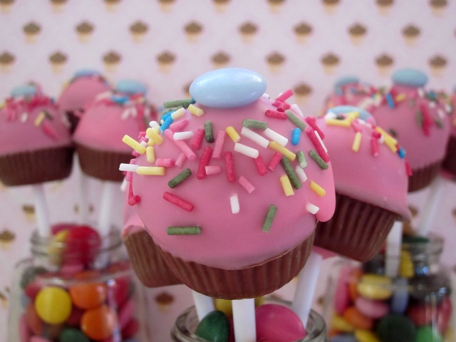 Cupcakes Cake Pops