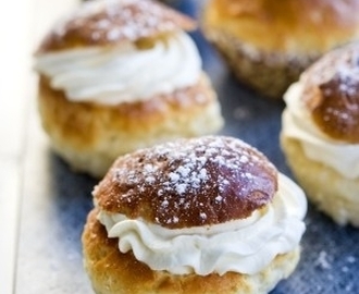 Gluten och laktosfria semlor