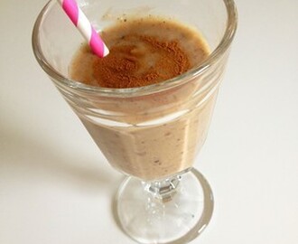 Smoothie med kanelbullesmak / cinnamon bun smoothie