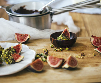 Pistage-och choklad doppade fikon +Matbloggspriset | Chocolate pistachio dipped figs