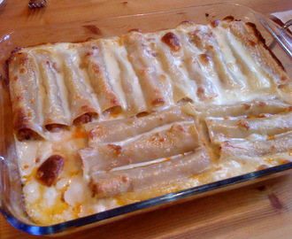 Köttfärsfylld canneloni med fetaost och spenat